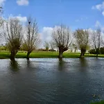 In With Views Apartment *